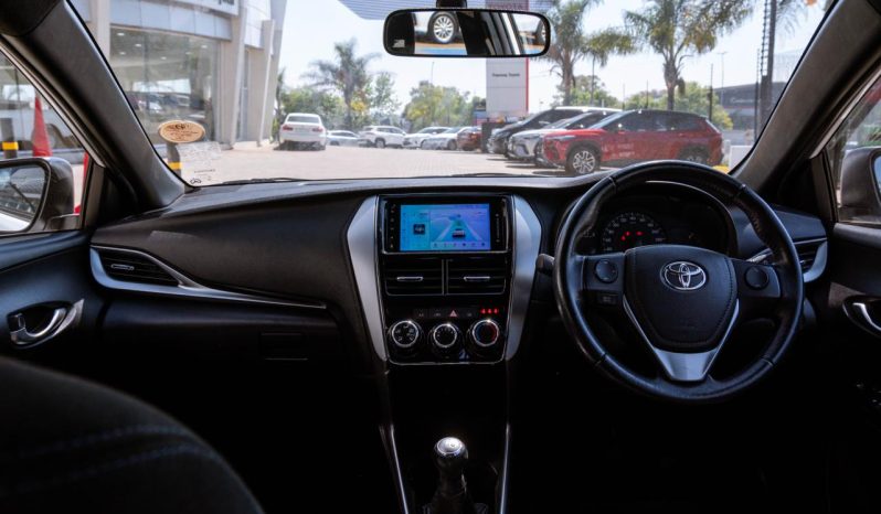 
								Toyota Yaris 1.5 XS full									