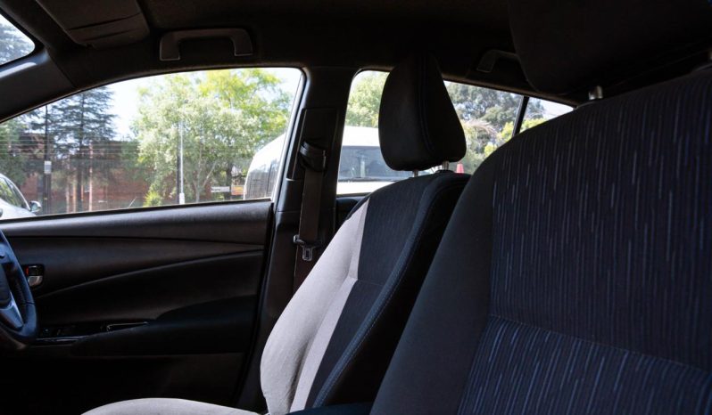 
								Toyota Yaris 1.5 XS full									