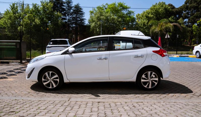 
								Toyota Yaris 1.5 XS full									