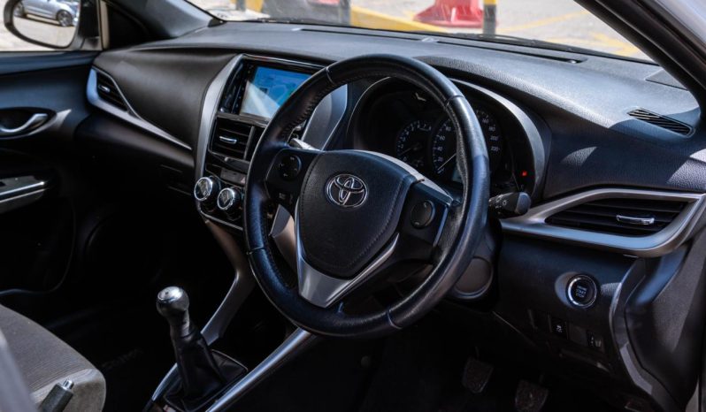 
								Toyota Yaris 1.5 XS full									
