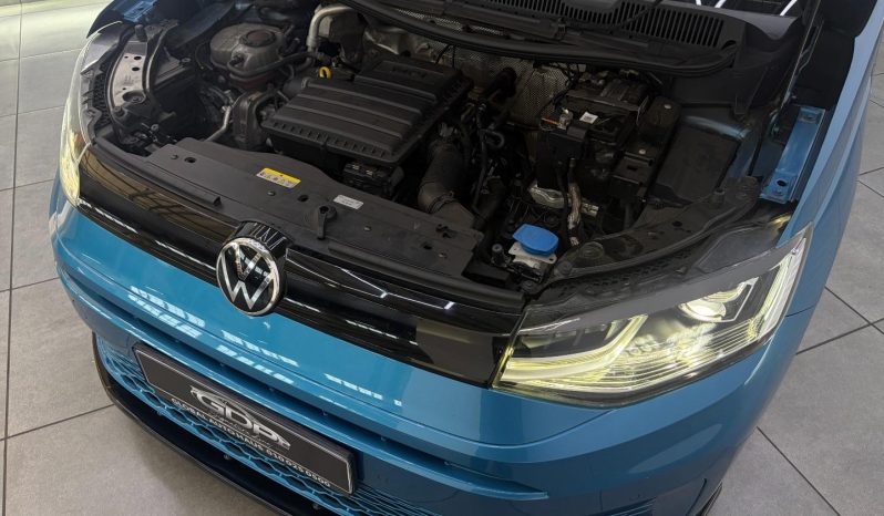 
								Volkswagen Caddy 5 Kombi 1.6I full									