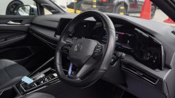 
										Volkswagen Golf R full									