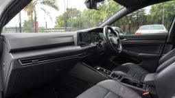 
										Volkswagen Golf R full									