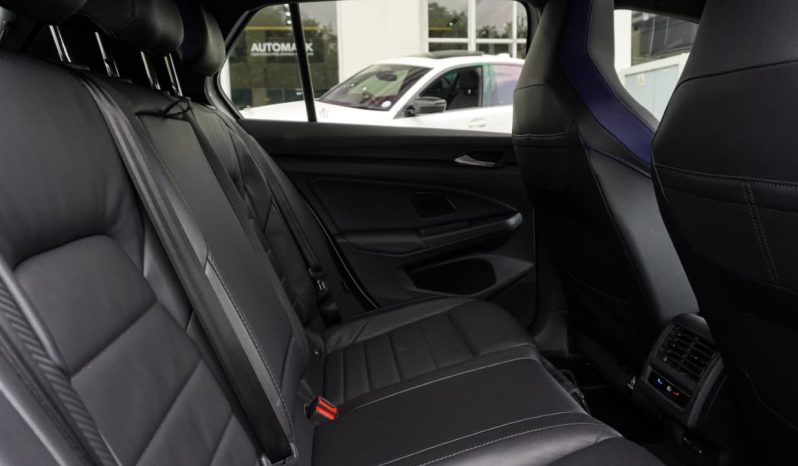
								Volkswagen Golf R full									