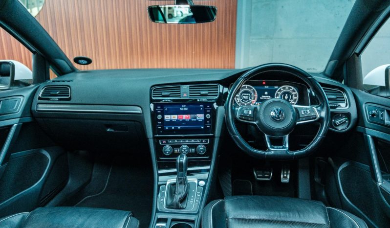 
								Volkswagen Golf VII 2.0 Tdi Gtd Dsg full									