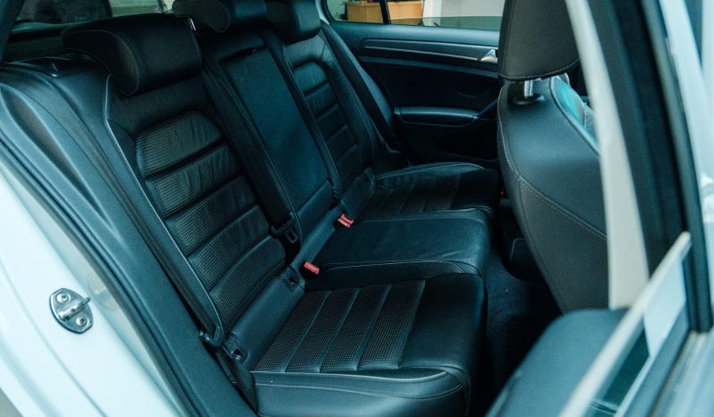 
								Volkswagen Golf VII 2.0 Tdi Gtd Dsg full									