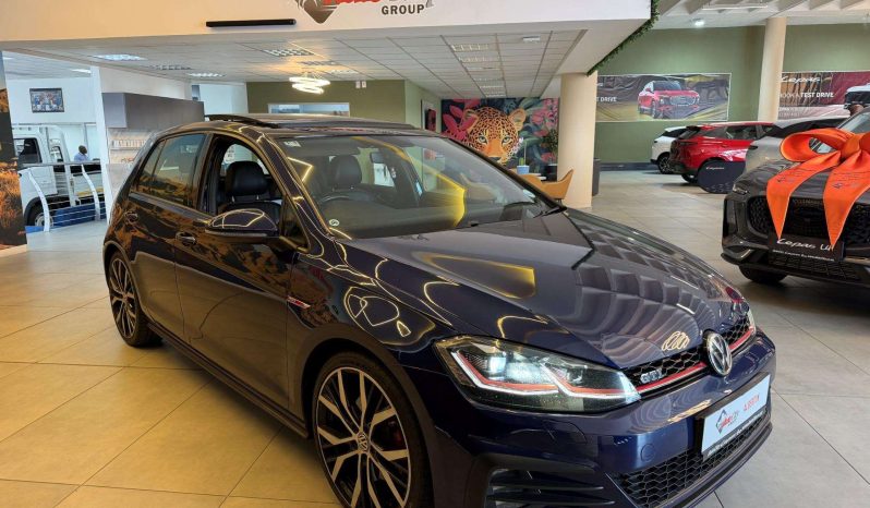
								Volkswagen Golf VII 2.0 Tsi Gti Dsg full									