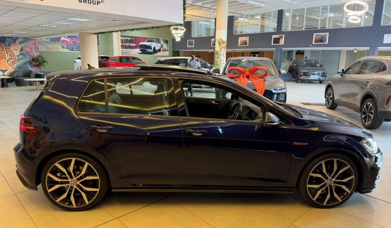 
								Volkswagen Golf VII 2.0 Tsi Gti Dsg full									