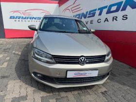 Volkswagen Jetta VI 1.4 Tsi Comfortline Dsg