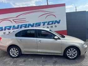 Volkswagen Jetta VI 1.4 Tsi Comfortline Dsg