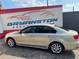 
										Volkswagen Jetta VI 1.4 Tsi Comfortline Dsg full									