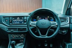 
										Volkswagen Polo Hatch 1.0 Tsi full									