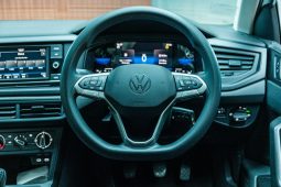 
										Volkswagen Polo Hatch 1.0 Tsi full									