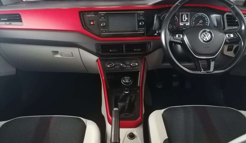 
								Volkswagen POLO PLAYA / POLO POLO 1.0 TSI COMFORTLINE full									