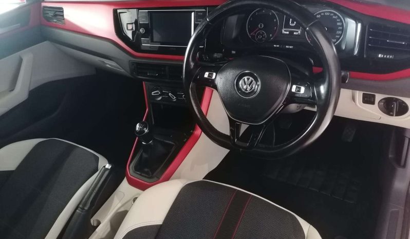 
								Volkswagen POLO PLAYA / POLO POLO 1.0 TSI COMFORTLINE full									