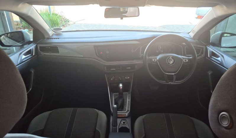 
								Volkswagen POLO PLAYA / POLO POLO 1.0 TSI HIGHLINE DSG (85KW) full									