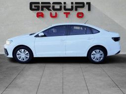
										Volkswagen Polo Sedan 1.6 Base full									