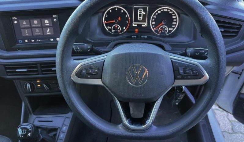 
								Volkswagen Polo Sedan 1.6 Base full									