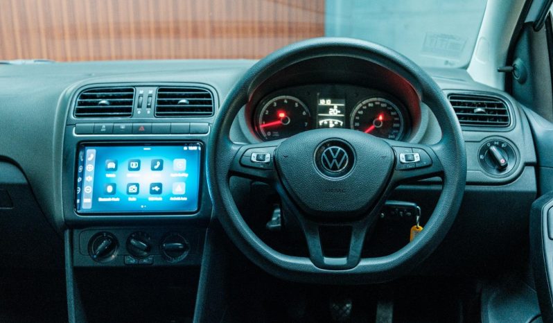 
								Volkswagen Polo Vivo Hatch 1.4 full									