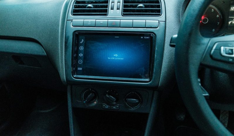 
								Volkswagen Polo Vivo Hatch 1.4 full									