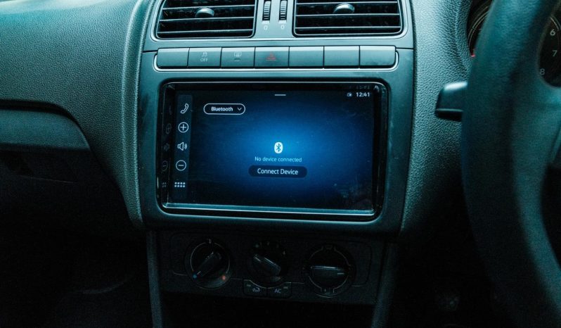 
								Volkswagen Polo Vivo Hatch 1.4 full									