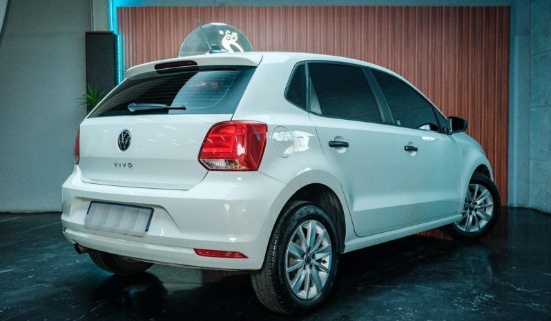 
								Volkswagen Polo Vivo Hatch 1.4 full									