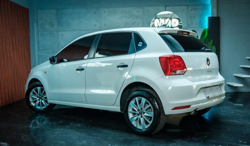 
								Volkswagen Polo Vivo Hatch 1.4 full									