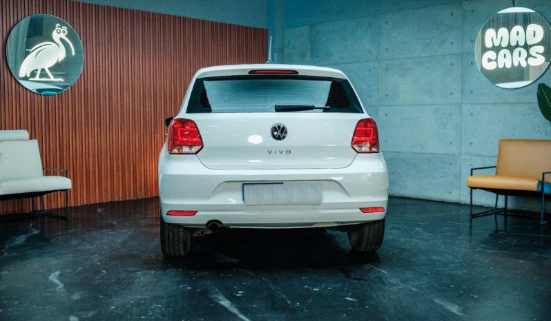 
								Volkswagen Polo Vivo Hatch 1.4 full									