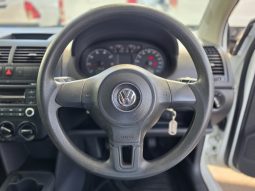 
										Volkswagen Polo Vivo Hatch 1.4 Conceptline full									