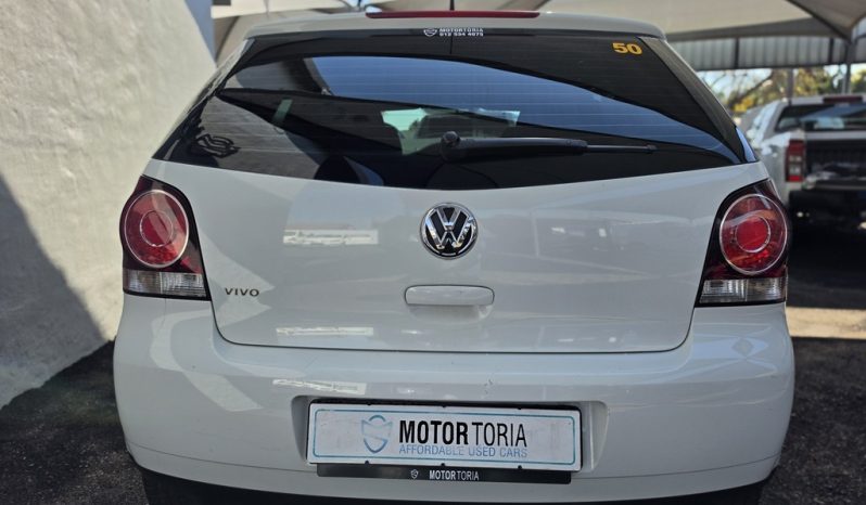 
								Volkswagen Polo Vivo Hatch 1.4 Conceptline full									