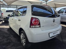 
										Volkswagen Polo Vivo Hatch 1.4 Conceptline full									