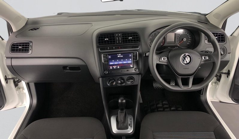 
								Volkswagen Polo Vivo Hatch 1.6 Comfortline Tiptronic full									