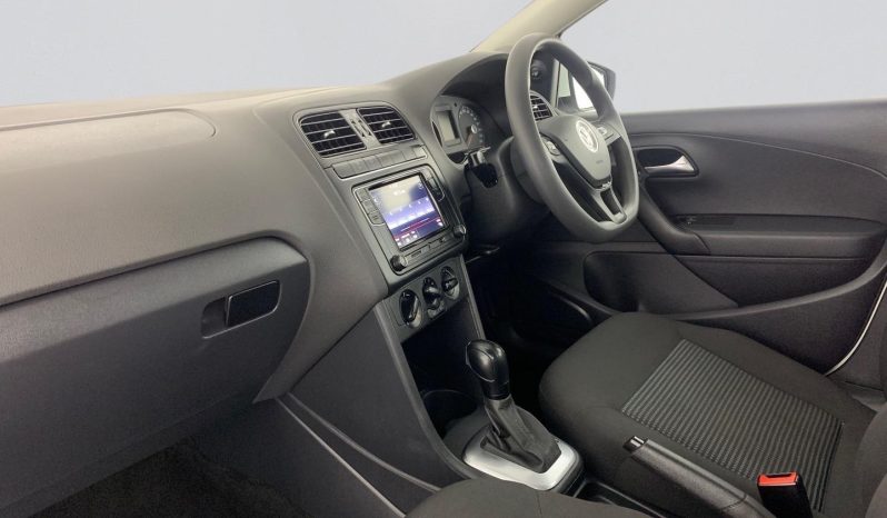 
								Volkswagen Polo Vivo Hatch 1.6 Comfortline Tiptronic full									