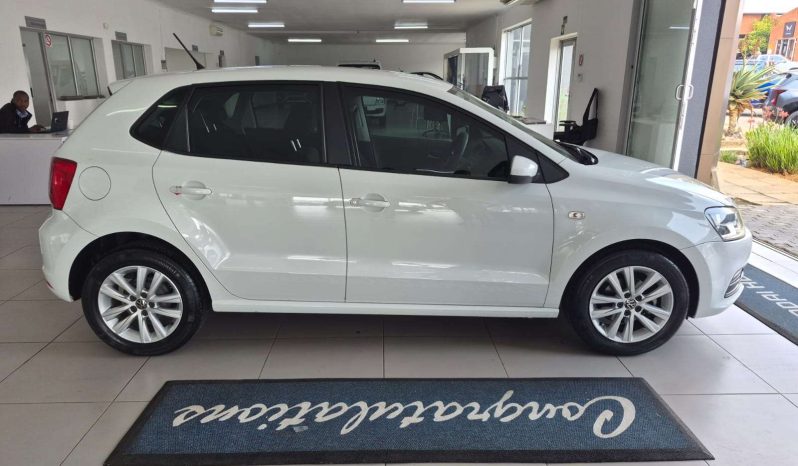 
								Volkswagen POLO VIVO POLO VIVO 1.4 COMFORTLINE (5DR) full									