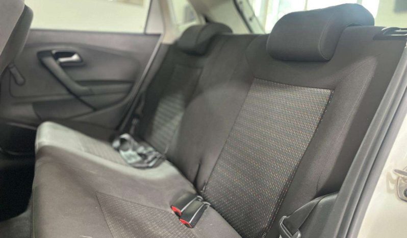 
								Volkswagen POLO VIVO POLO VIVO 1.4 TRENDLINE (5DR) full									