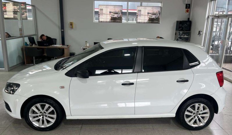 
								Volkswagen POLO VIVO POLO VIVO 1.4 TRENDLINE (5DR) full									