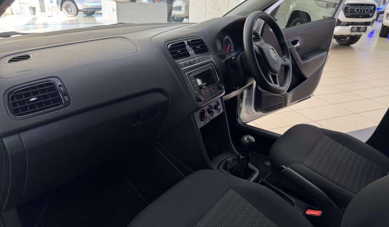 
								Volkswagen POLO VIVO POLO VIVO 1.4 TRENDLINE (5DR) full									