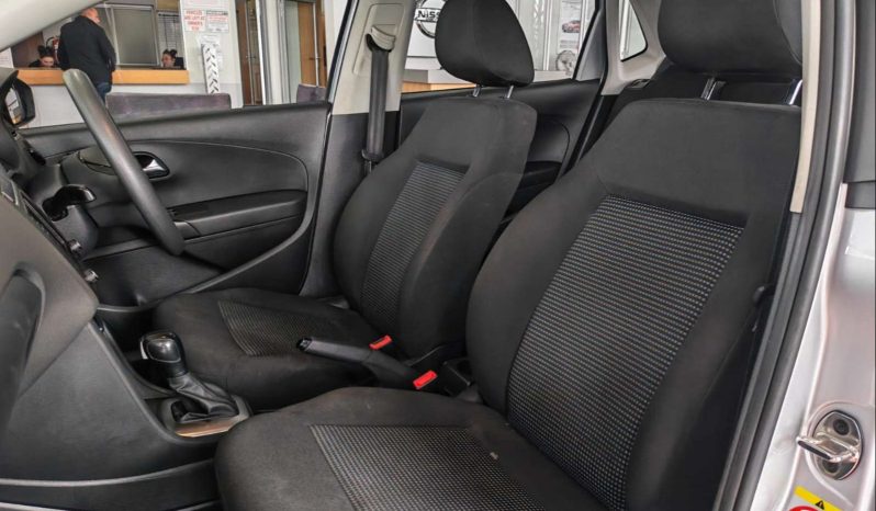 
								Volkswagen POLO VIVO POLO VIVO 1.6 COMFORTLINE TIP (5DR) full									