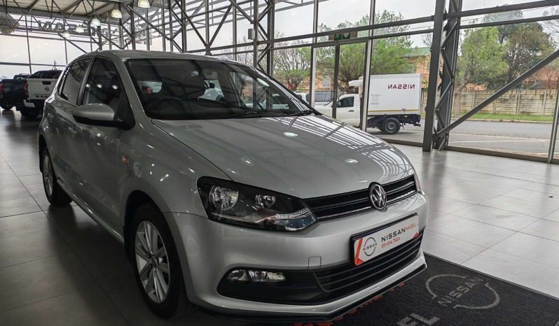 
								Volkswagen POLO VIVO POLO VIVO 1.6 COMFORTLINE TIP (5DR) full									