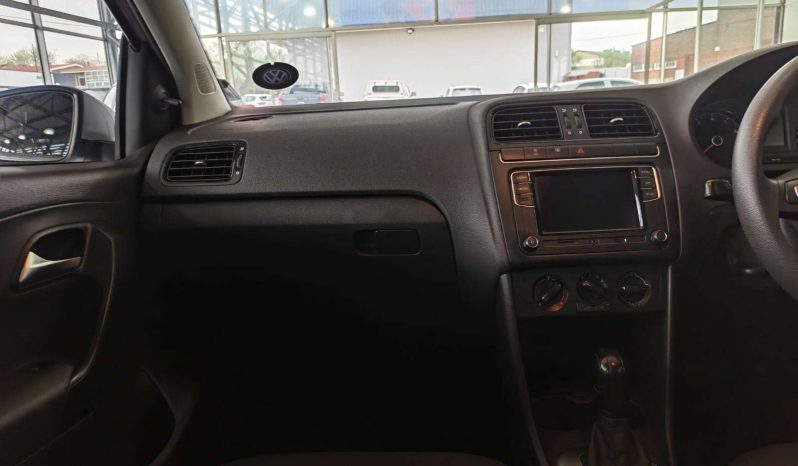 
								Volkswagen POLO VIVO POLO VIVO 1.6 COMFORTLINE TIP (5DR) full									