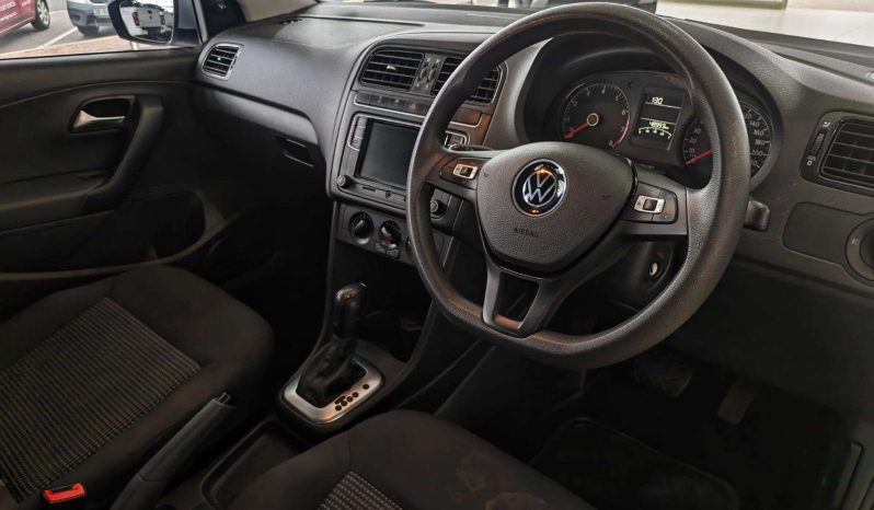 
								Volkswagen POLO VIVO POLO VIVO 1.6 COMFORTLINE TIP (5DR) full									