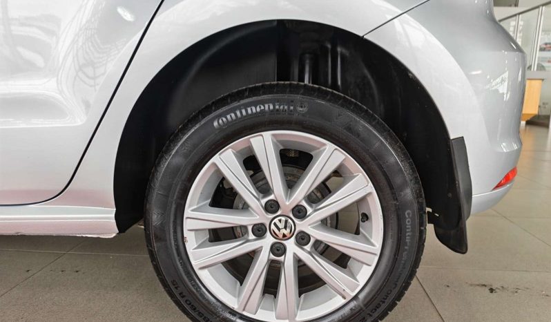 
								Volkswagen POLO VIVO POLO VIVO 1.6 COMFORTLINE TIP (5DR) full									