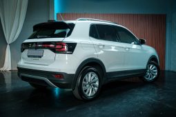 
										Volkswagen T-Cross 1.0 Tsi Comfortline Dsg full									