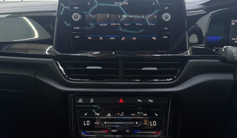 
								Volkswagen T-Roc 1.4 Tsi Design Tiptronic full									
