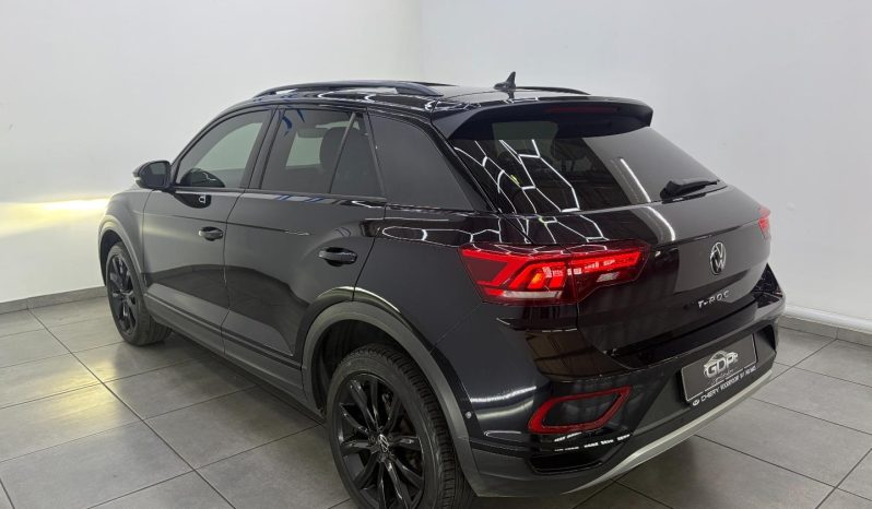 
								Volkswagen T-Roc 1.4 Tsi Design Tiptronic full									