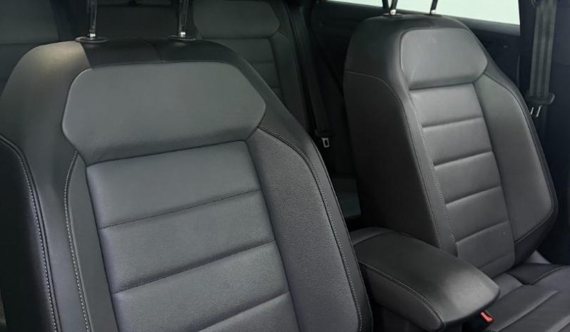 
								Volkswagen T-Roc 1.4 Tsi Design Tiptronic full									
