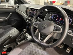 
										Volkswagen Taigo 1.0 Tsi R-Line full									