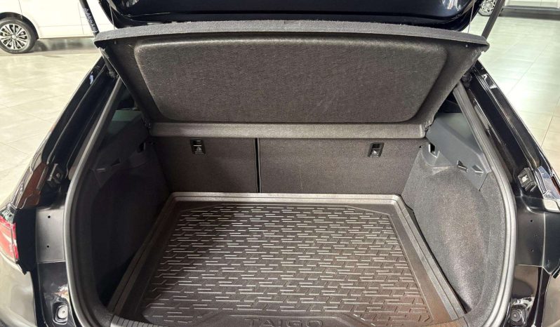 
								Volkswagen TAIGO TAIGO 1.0 TSI R-LINE DSG full									