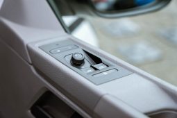 
										Volkswagen Transporter 2.0TDI 110kW Kombi SWB Trendline full									