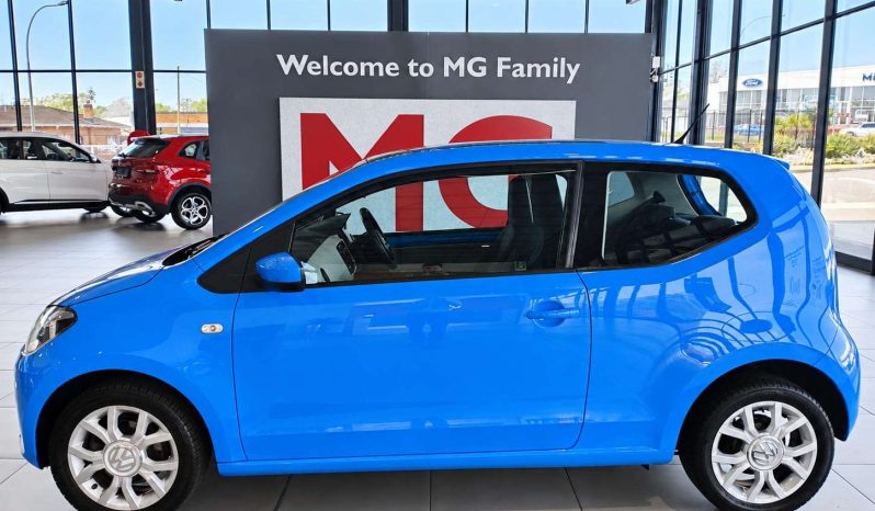 
								Volkswagen UP! MOVE UP! 1.0 3DR full									